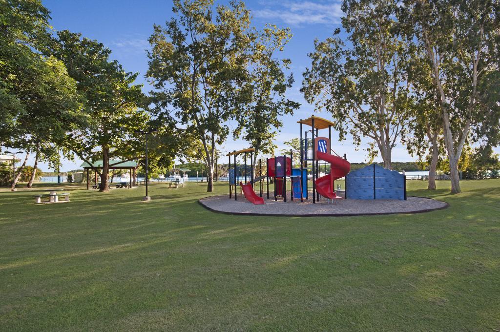 Hinchinbrook Marine Cove Resort Lucinda Екстер'єр фото