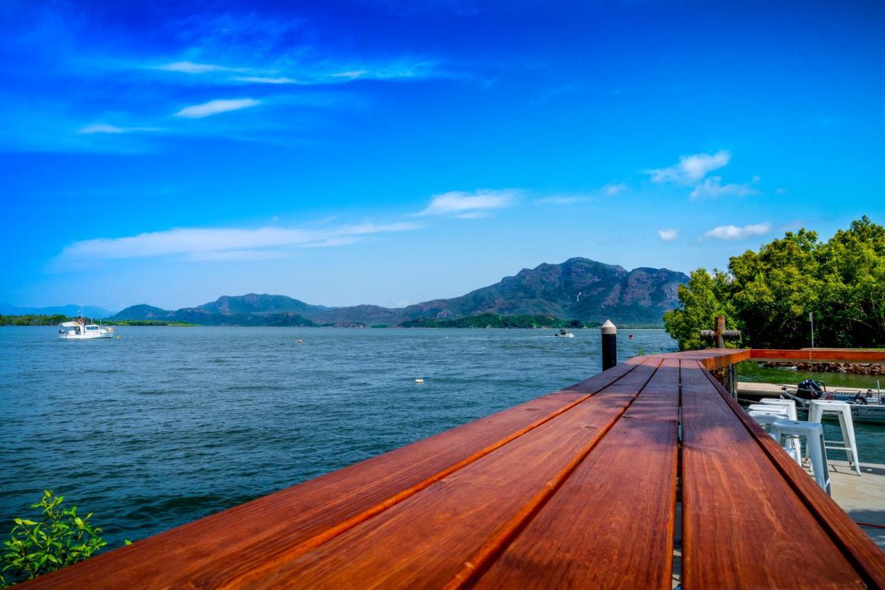 Hinchinbrook Marine Cove Resort Lucinda Екстер'єр фото