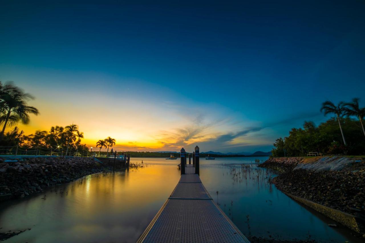 Hinchinbrook Marine Cove Resort Lucinda Екстер'єр фото