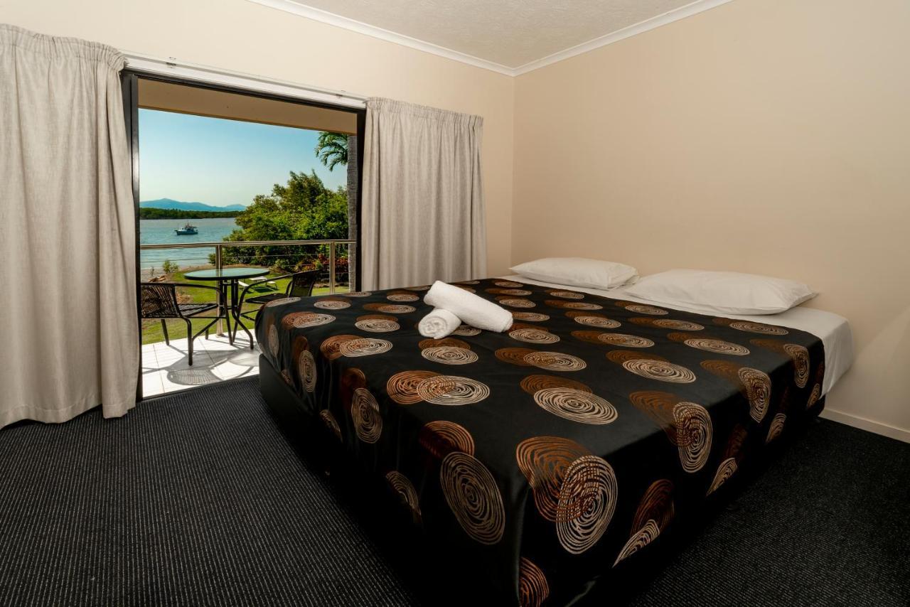 Hinchinbrook Marine Cove Resort Lucinda Екстер'єр фото